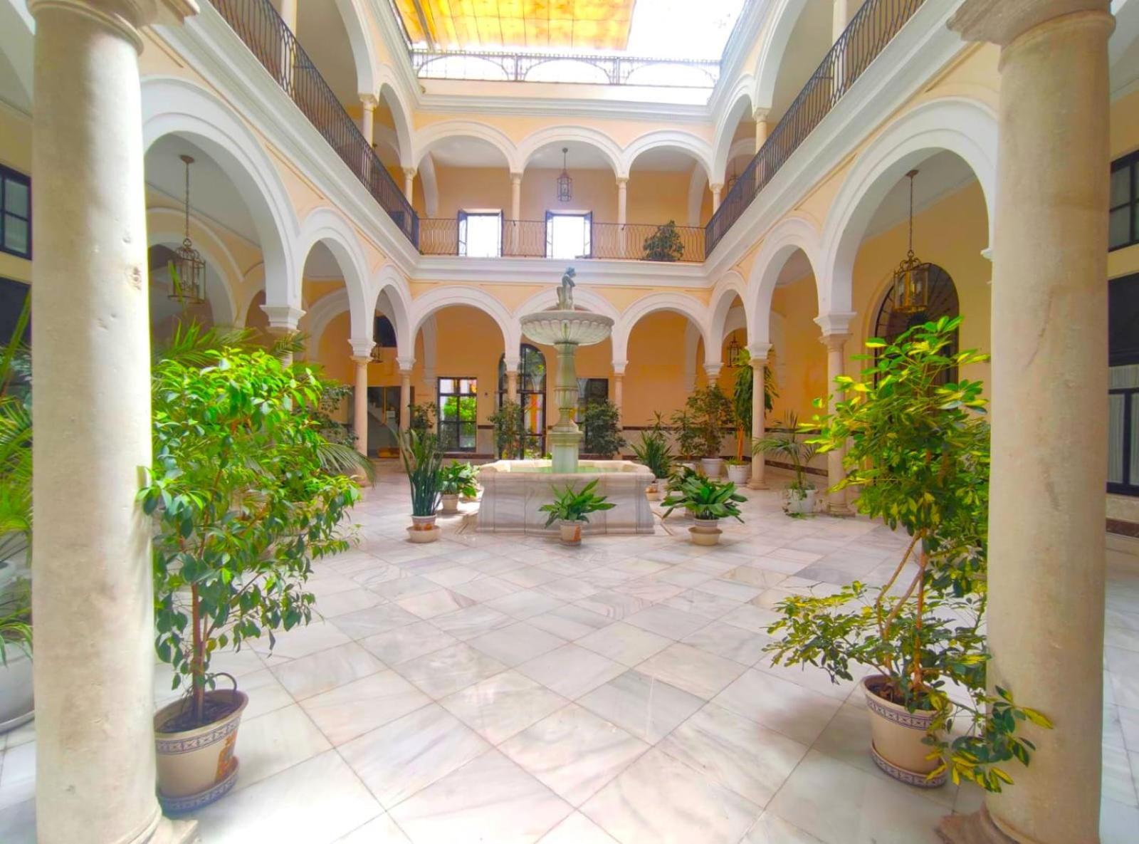 Palacio De Marqueses De Monsalud Séville
